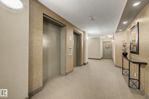 #807 10319 111 St Nw, Edmonton, AB - Indoor Photo Showing Other Room