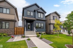 9307 221 Street NW  Edmonton, AB T5T 6C9