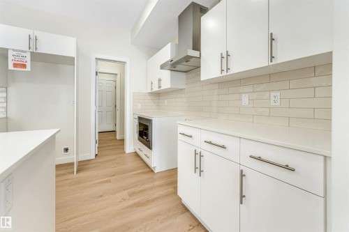 91 Dansereau Way, Beaumont, AB - Indoor Photo Showing Kitchen