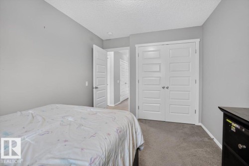 2619 Chokecherry Lane Sw, Edmonton, AB - Indoor Photo Showing Bedroom