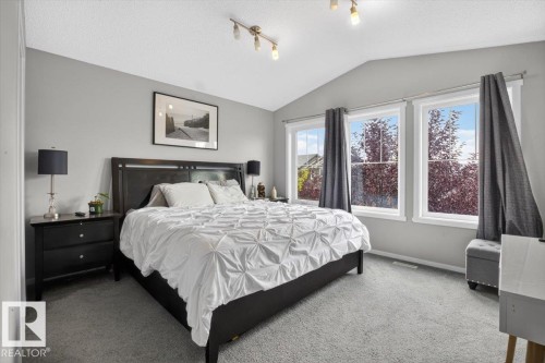 2619 Chokecherry Lane Sw, Edmonton, AB - Indoor Photo Showing Bedroom