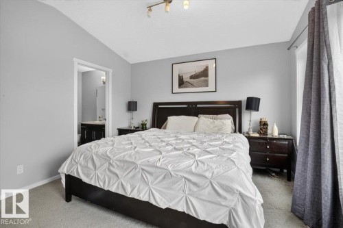 2619 Chokecherry Lane Sw, Edmonton, AB - Indoor Photo Showing Bedroom