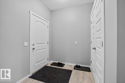 2619 Chokecherry Lane Sw, Edmonton, AB - Indoor Photo Showing Other Room