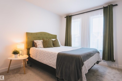 3732 214 Street Nw, Edmonton, AB - Indoor Photo Showing Bedroom