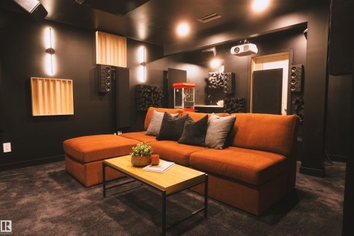 3732 214 Street Nw, Edmonton, AB - Indoor Photo Showing Living Room