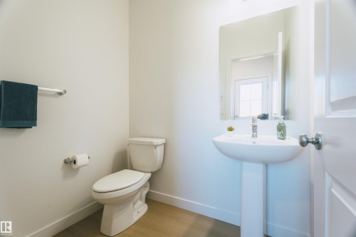 3732 214 Street Nw, Edmonton, AB - Indoor Photo Showing Bathroom