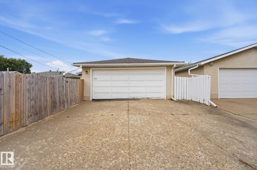 13303 Delwood Road Nw, Edmonton, AB - Outdoor With Exterior