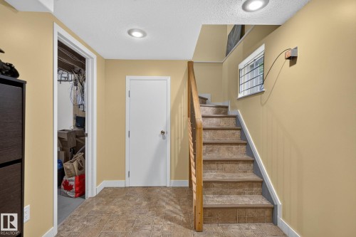 6261 112A Street Nw, Edmonton, AB - Indoor Photo Showing Other Room