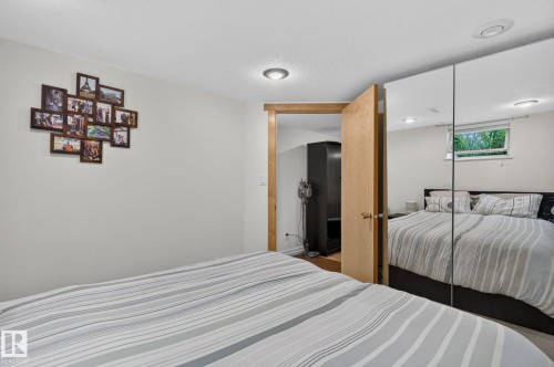 6261 112A Street Nw, Edmonton, AB - Indoor Photo Showing Bedroom