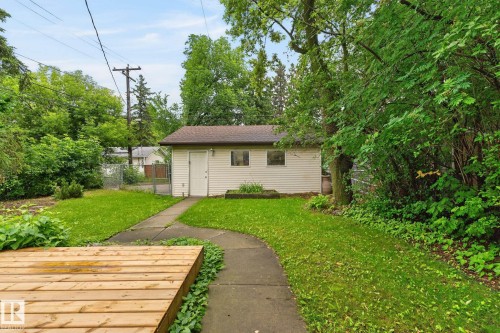 6261 112A Street Nw, Edmonton, AB - Outdoor