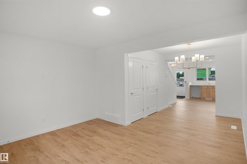 #88 1430 Aster Wy Nw, Edmonton, AB - Indoor Photo Showing Other Room