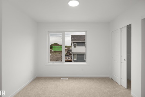 #88 1430 Aster Wy Nw, Edmonton, AB - Indoor Photo Showing Other Room