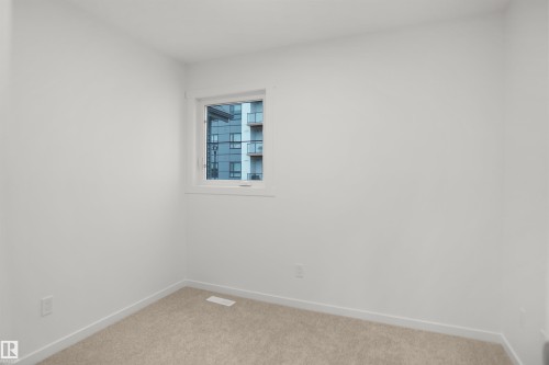 #88 1430 Aster Wy Nw, Edmonton, AB - Indoor Photo Showing Other Room