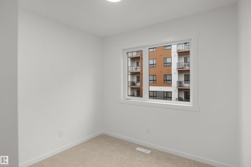 #88 1430 Aster Wy Nw, Edmonton, AB - Indoor Photo Showing Other Room