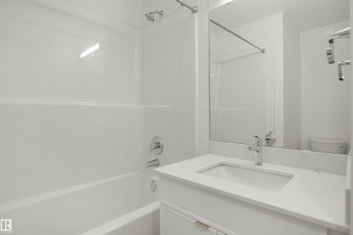 #88 1430 Aster Wy Nw, Edmonton, AB - Indoor Photo Showing Bathroom