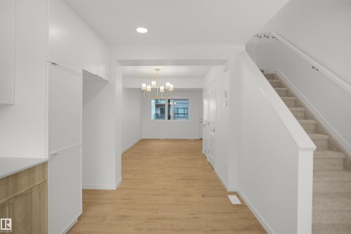 #88 1430 Aster Wy Nw, Edmonton, AB - Indoor Photo Showing Other Room