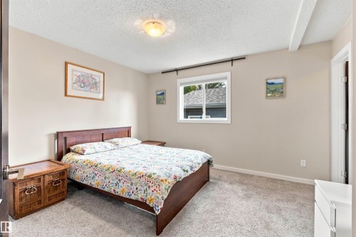 7407 187 Street Nw, Edmonton, AB - Indoor Photo Showing Bedroom