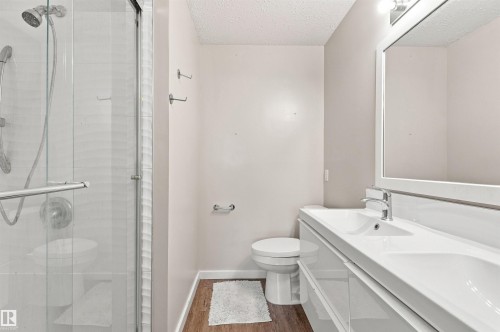 7407 187 Street Nw, Edmonton, AB - Indoor Photo Showing Bathroom