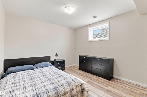 7407 187 Street Nw, Edmonton, AB - Indoor Photo Showing Bedroom