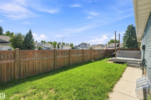 7407 187 Street Nw, Edmonton, AB - Outdoor