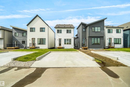 611 176 Avenue Ne, Edmonton, AB - Outdoor With Facade