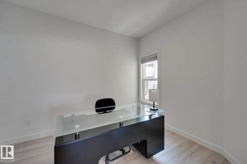 15628 15 Avenue Sw, Edmonton, AB - Indoor Photo Showing Office