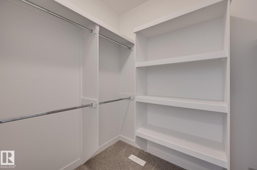 15628 15 Avenue Sw, Edmonton, AB - Indoor Photo Showing Other Room