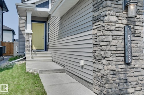 15628 15 Avenue Sw, Edmonton, AB - Outdoor