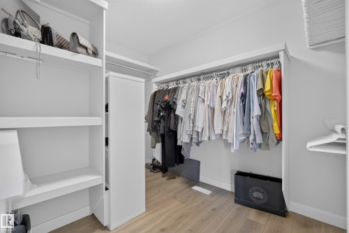 5727 Keeping Crescent Sw, Edmonton, AB - Indoor With Storage