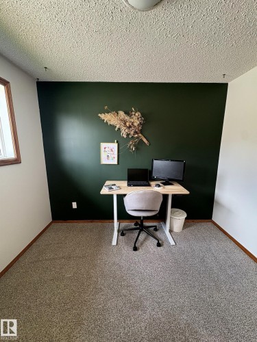 9024 60 Street Nw, Edmonton, AB - Indoor