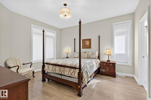 50 Heatherglen Drive, Spruce Grove, AB - Indoor Photo Showing Bedroom
