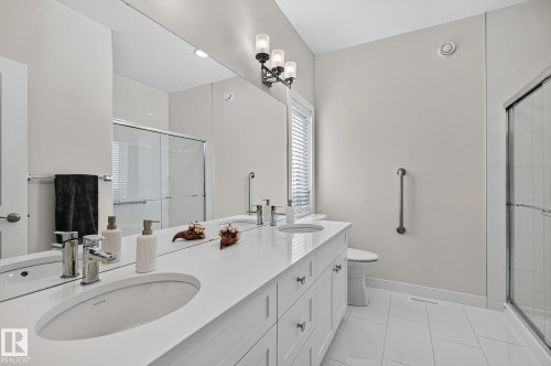 50 Heatherglen Drive, Spruce Grove, AB - Indoor Photo Showing Bathroom
