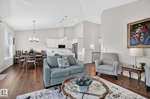 50 Heatherglen Drive, Spruce Grove, AB - Indoor Photo Showing Living Room