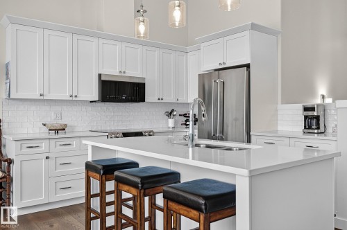 50 Heatherglen Drive, Spruce Grove, AB - Indoor Photo Showing Kitchen With Double Sink With Upgraded Kitchen
