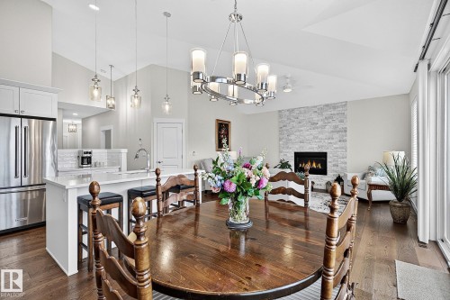 50 Heatherglen Drive, Spruce Grove, AB - Indoor Photo Showing Dining Room