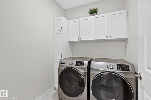 50 Heatherglen Drive, Spruce Grove, AB - Indoor Photo Showing Laundry Room