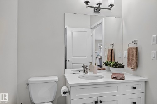 50 Heatherglen Drive, Spruce Grove, AB - Indoor Photo Showing Bathroom