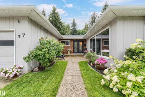 7 Quesnell Crescent Nw, Edmonton, AB - Outdoor