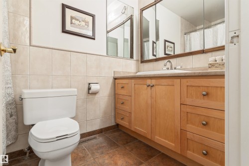 7 Quesnell Crescent Nw, Edmonton, AB - Indoor Photo Showing Bathroom