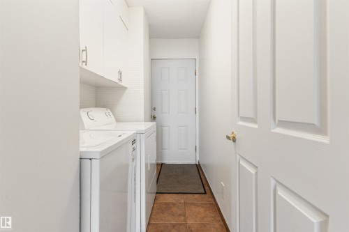 7 Quesnell Crescent Nw, Edmonton, AB - Indoor Photo Showing Laundry Room