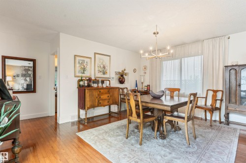 7 Quesnell Crescent Nw, Edmonton, AB - Indoor Photo Showing Dining Room
