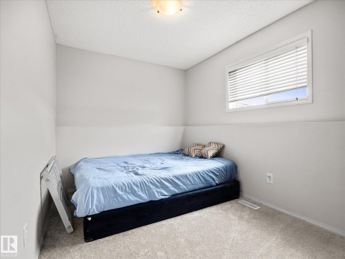 2916 31 Street Nw, Edmonton, AB - Indoor Photo Showing Bedroom