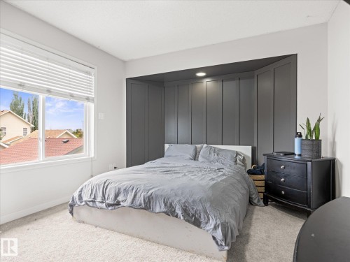 2916 31 Street Nw, Edmonton, AB - Indoor Photo Showing Bedroom