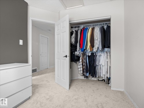 2916 31 Street Nw, Edmonton, AB - Indoor Photo Showing Other Room