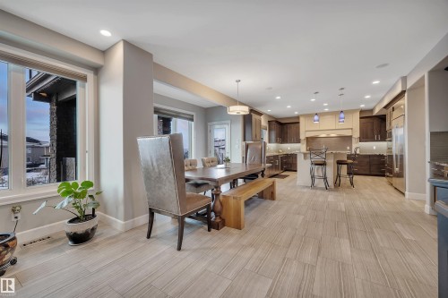 4510 Wingfield Bay Nw, Edmonton, AB - Indoor