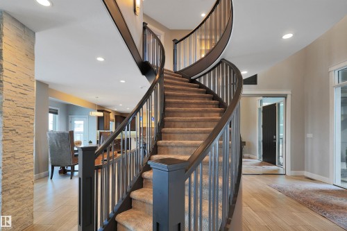 4510 Wingfield Bay Nw, Edmonton, AB - Indoor Photo Showing Other Room