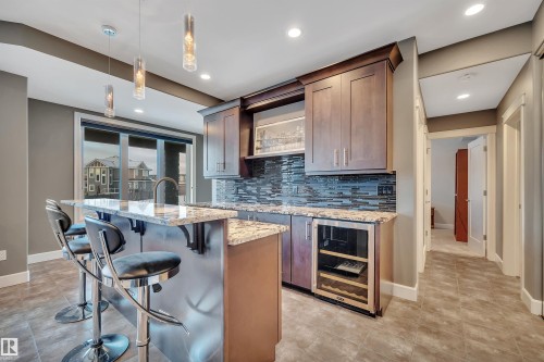 4510 Wingfield Bay Nw, Edmonton, AB - Indoor Photo Showing Kitchen With Upgraded Kitchen