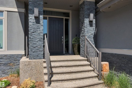 4510 Wingfield Bay Nw, Edmonton, AB - Outdoor