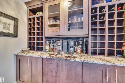 4510 Wingfield Bay Nw, Edmonton, AB - Indoor