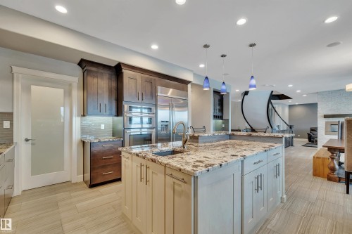 4510 Wingfield Bay Nw, Edmonton, AB - Indoor Photo Showing Kitchen With Upgraded Kitchen